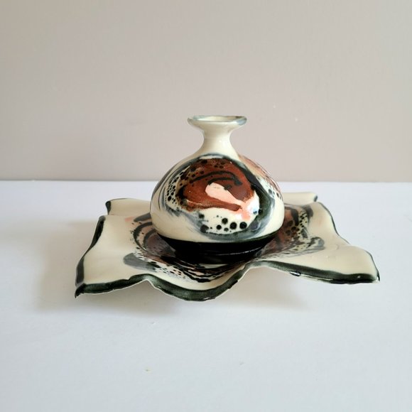 Hand made set of pottery signed by artist. - Picture 4 of 11